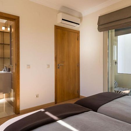 אלבופיירה Villa Cantinho By Intiholidays מראה חיצוני תמונה